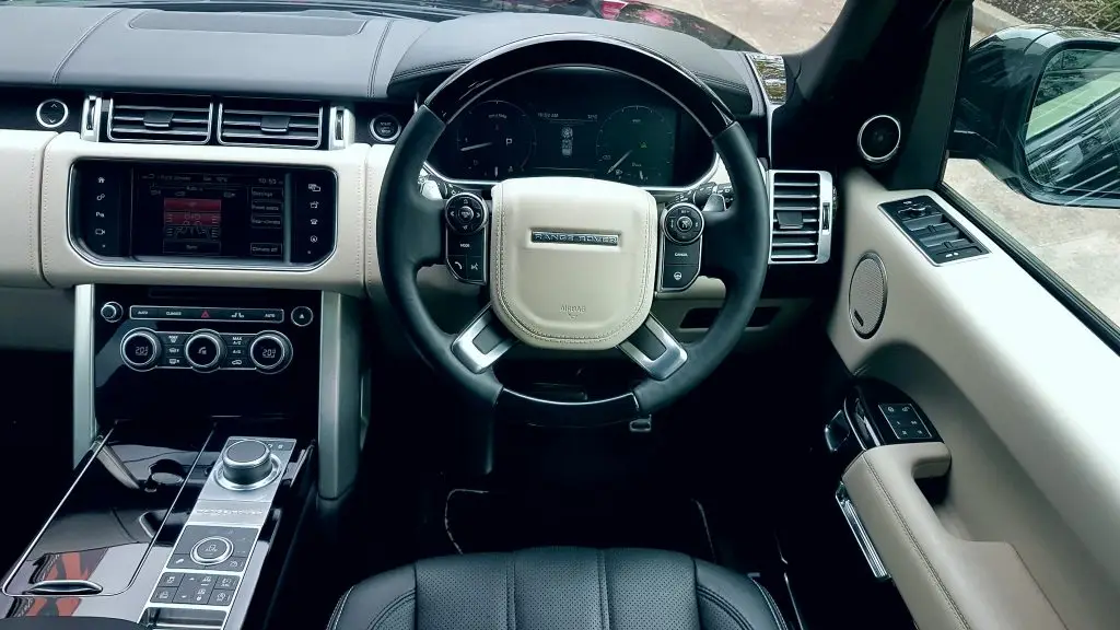 Range Rover Interior Car Detailing